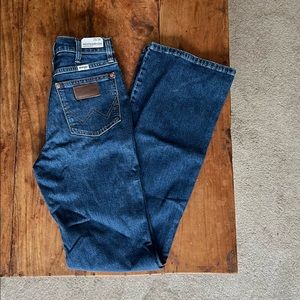 Wrangler bootcut jeans NWT